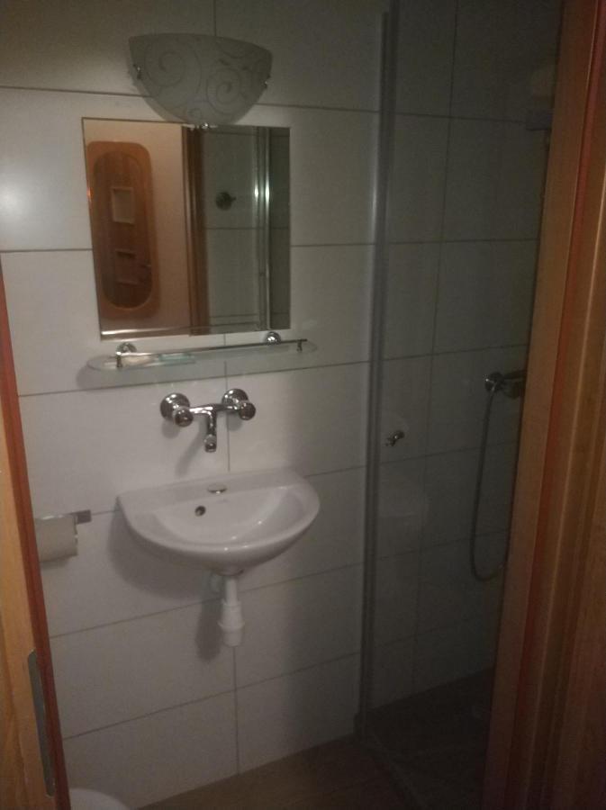 Hotel Mark Marki  Kültér fotó